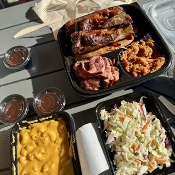 Copper Top BBQ - Barbeque Near Me - Big Pine, California