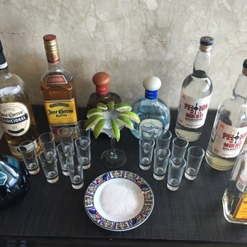 Beach Palace Cancun - They have a choice of tequilas for dinner - Resorts Near Me - Cancún, ROO