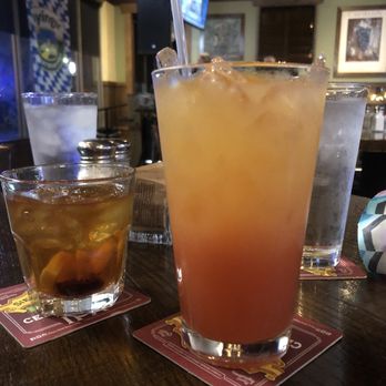 Barley's Kitchen + Tap - Cocktail - Beer Bar Near Me - Shawnee, Kansas