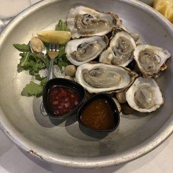 Union on the Hill Restaurant - Oysters - New American Near Me - Kansas City, Missouri Union on the Hill Restaurant - Oysters - New American Near Me - Kansas City, Missouri