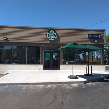 Starbucks - Store front - Coffee & Tea Near Me - Mississauga, Ontario Starbucks - Store front - Coffee & Tea Near Me - Mississauga, Ontario