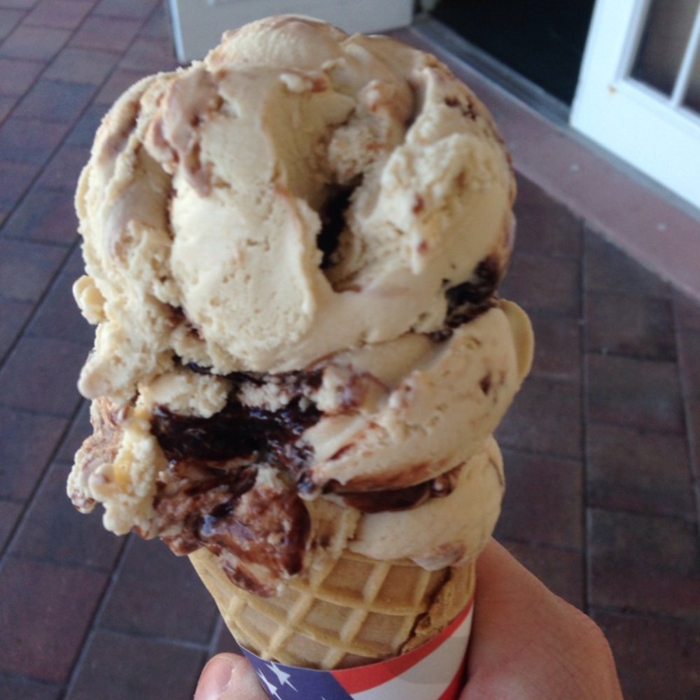 Two Scoops - Peanut butter fudge - Ice Cream & Frozen Yogurt Near Me - Anna Maria, Florida