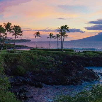 Kapalua Coastal Trail - Hiking Near Me - Lahaina, Hawaii