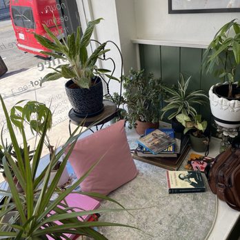 Anhelo Coffee - Reading nook - Coffee & Tea Near Me - Los Angeles, California