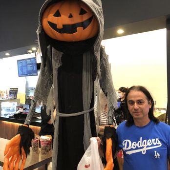 85°C Bakery Cafe-Alhambra - Dodgers win - Coffee & Tea Near Me - Alhambra, California 85°C Bakery Cafe-Alhambra - Dodgers win - Coffee & Tea Near Me - Alhambra, California