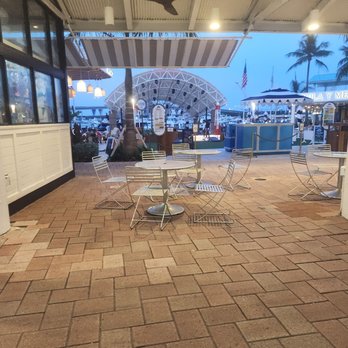 Bayside Marketplace - Shopping Centers Near Me - Miami, Florida