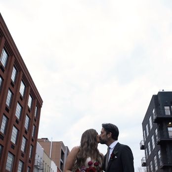Reel Brooklyn - Sarah + Ian | Boxhouse Hotel Brooklyn NYC - Videographers Near Me - Brooklyn, New York