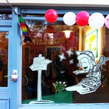 Sugafari - Der Blick durch's Fenster - Candy Stores Near Me - Berlin, BE