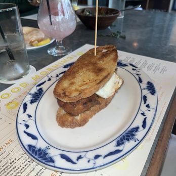 BeetleCat - Chicken sandwich on toast - Seafood Near Me - Atlanta, Georgia BeetleCat - Chicken sandwich on toast - Seafood Near Me - Atlanta, Georgia