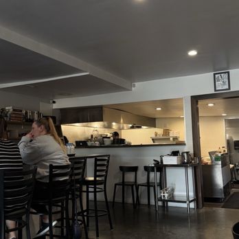 Press Pizza & Pasta - Bar area - Cocktail Bars Near Me - St. Louis, Missouri