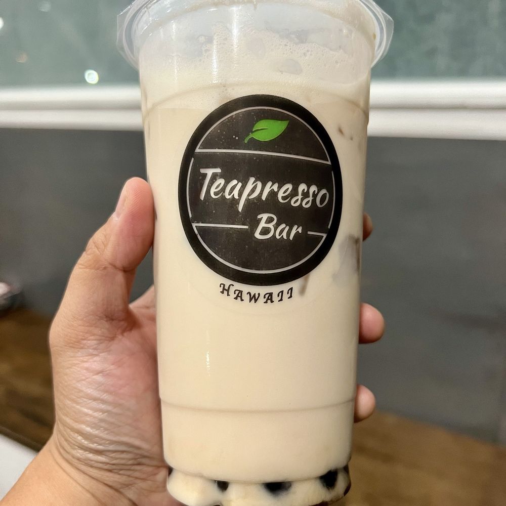 Roasted Oolong Milk Tea w/ boba Roasted Oolong Milk Tea w/ boba