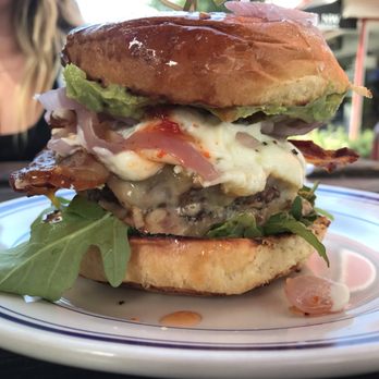 Duke's Grocery - Pubs Near Me - Washington, DC, District of Columbia