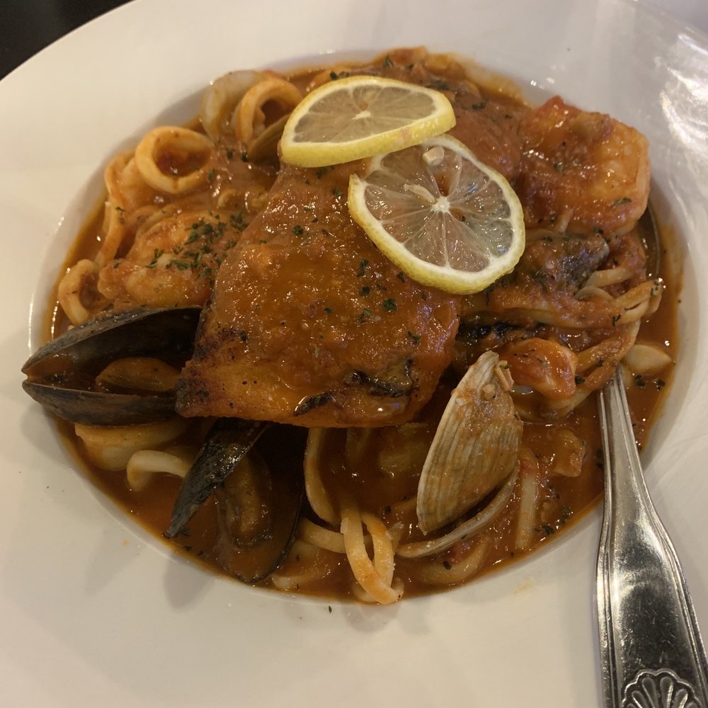 Meatballs Italian Grill - Zuppa di pesca with pasta - Italian Near Me - Old Hickory, Tennessee Meatballs Italian Grill - Zuppa di pesca with pasta - Italian Near Me - Old Hickory, Tennessee