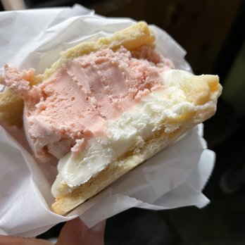 Peace Pie - Strawberry Shortcake - Desserts Near Me - Charleston, South Carolina Peace Pie - Strawberry Shortcake - Desserts Near Me - Charleston, South Carolina