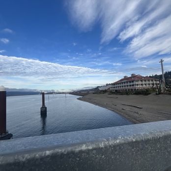 McMenamins Kalama Harbor Lodge - View - Hotels Near Me - Kalama, Washington McMenamins Kalama Harbor Lodge - View - Hotels Near Me - Kalama, Washington