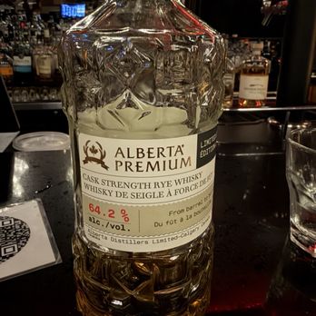 CC Lounge & Whisky Bar - Another one with some yummy fruit and caramel flavors. - Lounges Near Me - Toronto, Ontario