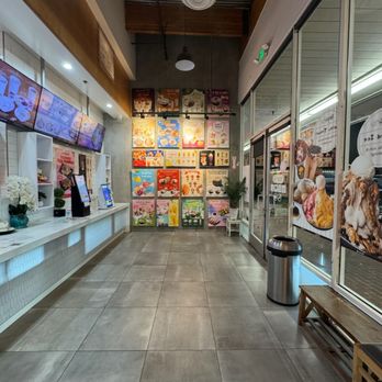 Meet Fresh - Clean Modern look. - Bubble Tea Near Me - Westminster, California Meet Fresh - Clean Modern look. - Bubble Tea Near Me - Westminster, California