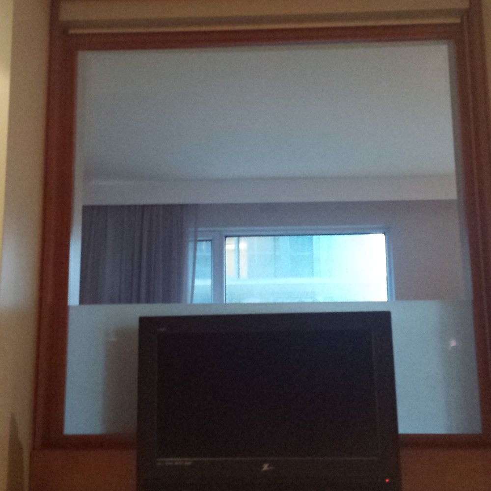 Warwick Le Crystal - Telavision of bedroom - Hotels Near Me - Montreal, Quebec Warwick Le Crystal - Telavision of bedroom - Hotels Near Me - Montreal, Quebec