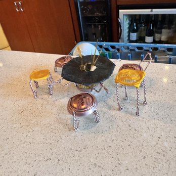 Zinz Wine Bar - Wine Bars Near Me - Corte Madera, California