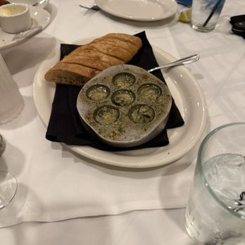 Hugo's Frog Bar & Fish House - ESCARGOT - Seafood Near Me - Naperville, Illinois