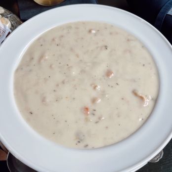 Last Hurrah - New England Clam Chowder - New American Near Me - Boston, Massachusetts Last Hurrah - New England Clam Chowder - New American Near Me - Boston, Massachusetts