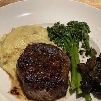 Seasons 52 - Filet Migon - New American Near Me - Oak Brook, Illinois Seasons 52 - Filet Migon - New American Near Me - Oak Brook, Illinois