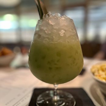 Eleven - Cocktail Bars Near Me - Honolulu, Hawaii