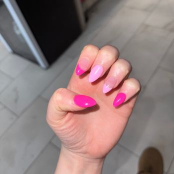 66 Nail Spa - Nail Salons Near Me - Flagstaff, Arizona