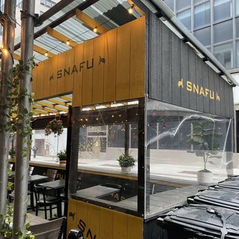 Snafu - Parklet - Sports Bars Near Me - New York, New York