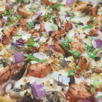 Pizza Twist - Tandoori chicken pizza - spicy level mild - Pizza Near Me - Sacramento, California Pizza Twist - Tandoori chicken pizza - spicy level mild - Pizza Near Me - Sacramento, California