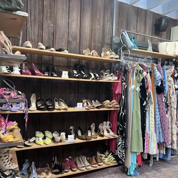 Greene Street - Used, Vintage & Consignment Near Me - Lambertville, New Jersey Greene Street - Used, Vintage & Consignment Near Me - Lambertville, New Jersey