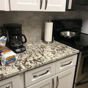Hazelwood Construction Company - Backsplash - Interior Design Near Me - Columbia, South Carolina Hazelwood Construction Company - Backsplash - Interior Design Near Me - Columbia, South Carolina
