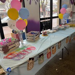 Splatterz Studio - They gave me few tables to set up my items and tons of tables and chairs for guest to sit