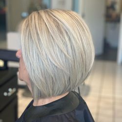 D'Dami Salon 