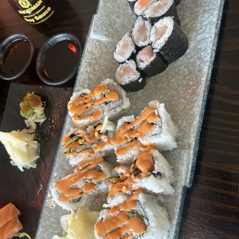 Q's Restaurant - Sushi Bars Near Me - Golden, British Columbia