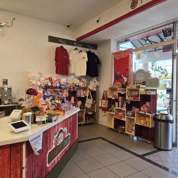 The Strawberry Shack - Desserts Near Me - Oceanside, California