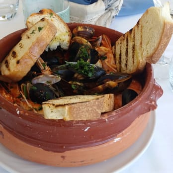 Porto Rosso - Italian Near Me - Monopoli, BA