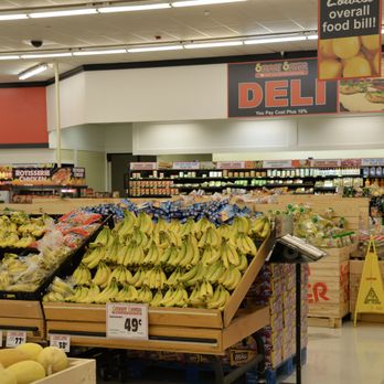 Smart Saver - a display of bananas in a grocery store - Grocery Near Me - Midwest City, Oklahoma Smart Saver - a display of bananas in a grocery store - Grocery Near Me - Midwest City, Oklahoma