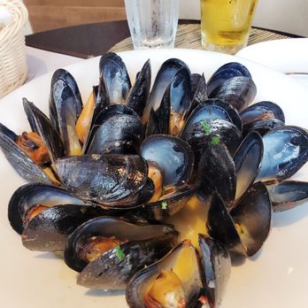 Via Roma - Mussels in white sauce- cooked perfectly! - Italian Near Me - Charlotte, North Carolina