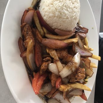 CVI.CHE 105 - Sauted Lomo Steak / Lomo Salteado - Peruvian Near Me - Miami, Florida CVI.CHE 105 - Sauted Lomo Steak / Lomo Salteado - Peruvian Near Me - Miami, Florida