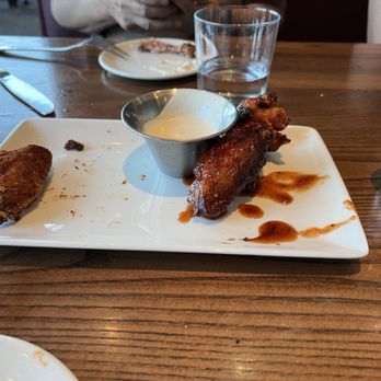 Burtons Grill & Bar - Wings - New American Near Me - Gaithersburg, Maryland