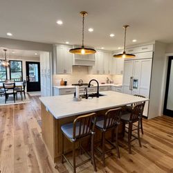 Key Light Electrical - Updated recessed cans, under cabinet lighting, pendants & chandelier in Fort Atkinson, WI remodel.
