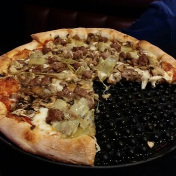 David's Pizza - Ground beef, mushrooms, artichoke hearts - Pizza Near Me - Stockton, California
