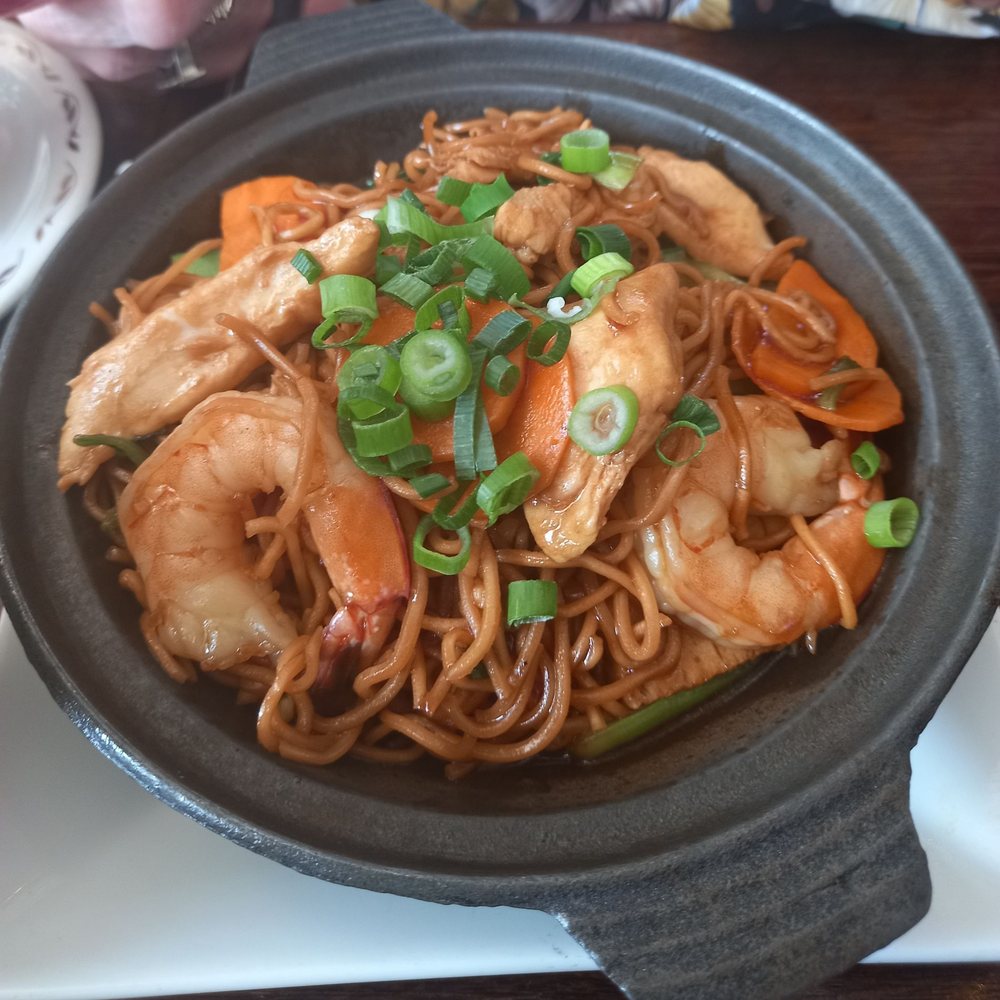 Nudle - A large mix in one hot pot. Similar to a stir fry. A little bit of everything. - Chinese Near Me - Wantirna South, VIC Nudle - A large mix in one hot pot. Similar to a stir fry. A little bit of everything. - Chinese Near Me - Wantirna South, VIC