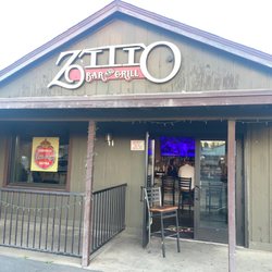 Zitio Sports-Bar and Grill - Front of bar