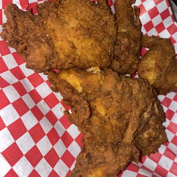 The Eagle Charlotte - 1/2 Order of Fried Chicken - Southern Near Me - Charlotte, North Carolina