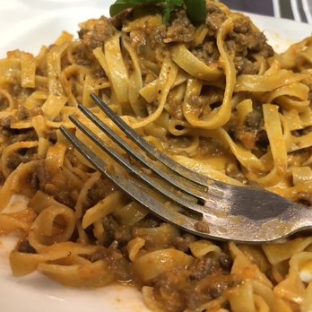 Le Den - Supposedly all beef bolonase. Tastes funny - Italian Near Me - Paris, 75 Le Den - Supposedly all beef bolonase. Tastes funny - Italian Near Me - Paris, 75