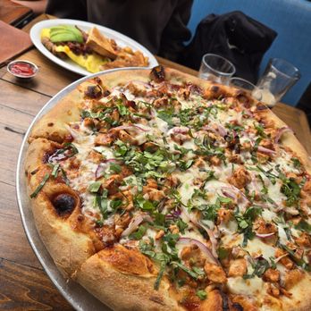 Mutt's Eastbluff - BBQ chicken pizza & Carnivore omlette - Breakfast & Brunch Near Me - Newport Beach, California Mutt's Eastbluff - BBQ chicken pizza & Carnivore omlette - Breakfast & Brunch Near Me - Newport Beach, California