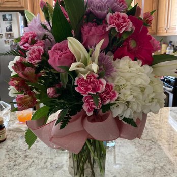 Fred's Flowers & Gifts - Florists Near Me - Hayward, California Fred's Flowers & Gifts - Florists Near Me - Hayward, California
