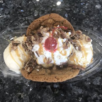 Mo Cookies - Cookie Sundae - Desserts Near Me - Waco, Texas